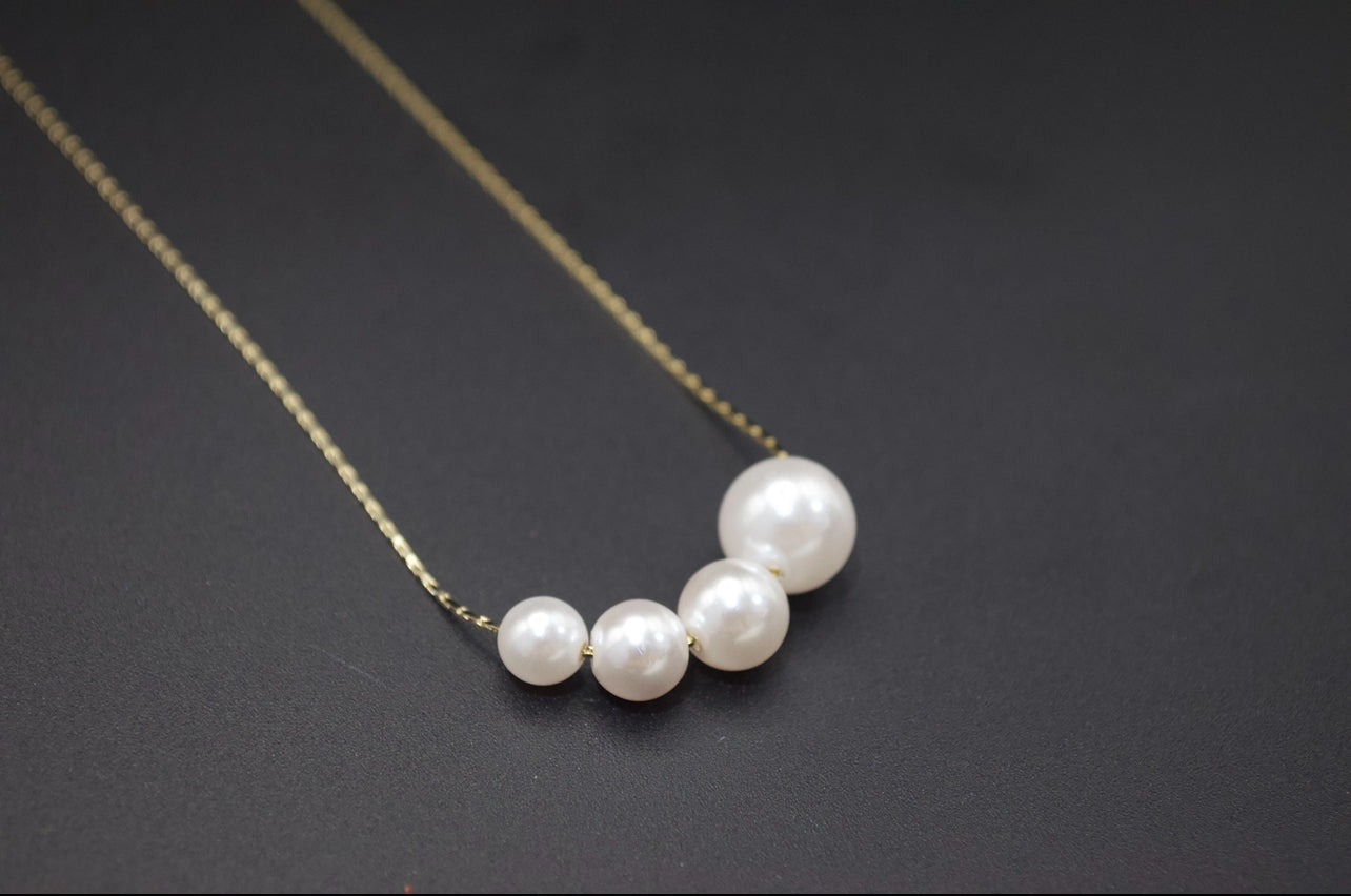 Amour Pearl Necklace