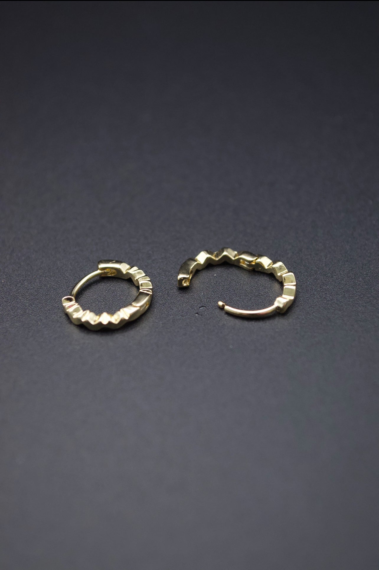 Serene Zig Mini Hoop Earrings